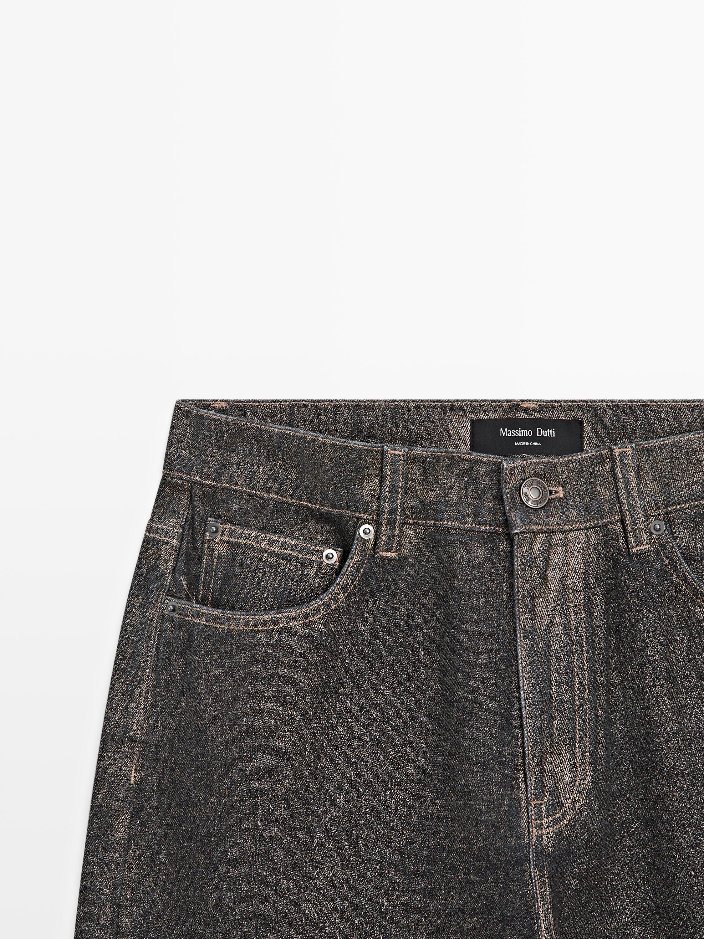 Straight-leg high-waist jeans